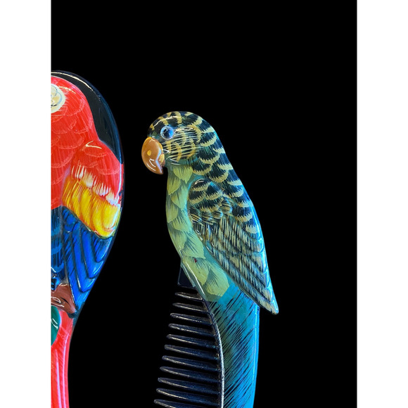 Parrot Bird Set Lot Comb & Mirror Set Handheld Carved Detail Vintage Lot - Picture 2 of 10